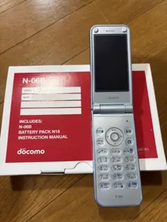【新品未使用/豪華セット】docomo N-06B ブルー 本体他、付属品