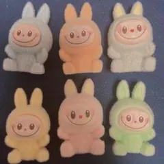 ラブブ　ビーズ　フロッキー