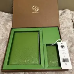 Tory Burch パスポートケース 赤 レザー 2025年最新】Tory Burch パスポートケース・カバーの人気