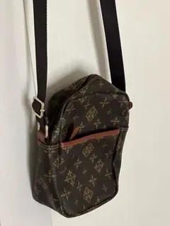 ショルダーバッグ ダークブラウン