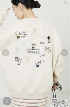 限定展開　ピーナッツ　刺繍スウェット