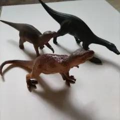 恐竜フィギュア 3体セット