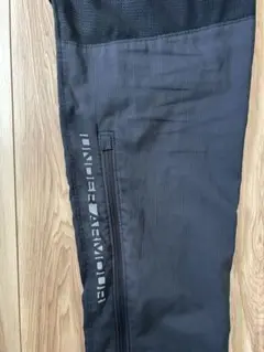 Under Armour ブラックジャージパンツ　XLサイズ