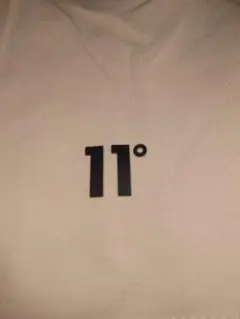 11° Degrees　ショートハーフパンツ　ライトグレー　ベージュ　サイズＭ