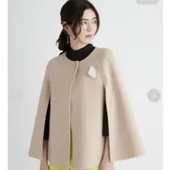 新品未使用タグ付き リバーケープジャケット ベージュ