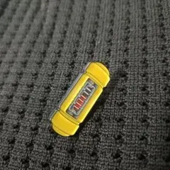 【モンスターズ・インク】 エネルギータンク イエロー　ピンバッジ