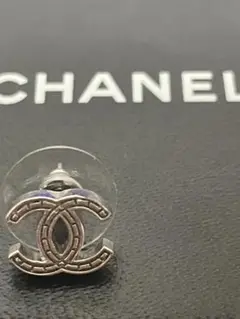 片耳用ピアス CHANEL 刻印なし