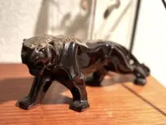 豹の置物　陶器　オブジェ