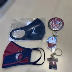 鹿島アントラーズコラボグッツ5点まとめ売り マスク✖️2.キーホルダー✖️2.バッジ