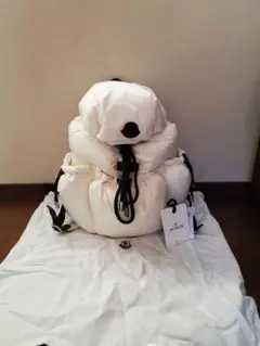 昨年正規店にて購入 MONCLER ダウン バック ほぼ新品 おしゃれ