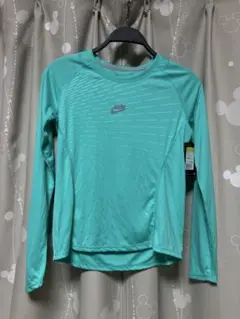 タグ付き未使用品　Nike RUN ランニングウェア　エメラルド　長袖　S