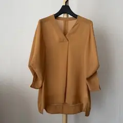 極美品 Modify Vネック ブラウス オレンジ系 モディファイ
