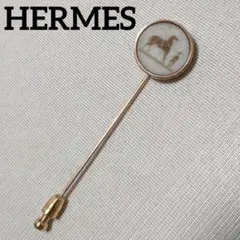 専用デス‼️HERMES ピンブローチ　ホースシュバル 美品】HERMES エルメス ピンブローチ 馬 ホース シュバル