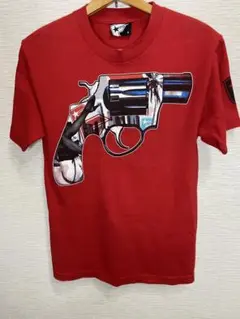 FAMOUS フェイマス　赤 銃 グラフィック Tシャツ