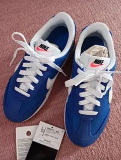 新品未使用　Nike 青 スニーカー HMA771-401