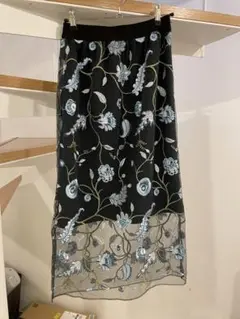 ザヴァージニア 刺繍スカート