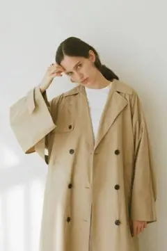 CLANE(クラネ)BACK FRILL SLEEVE TRENCH COAT