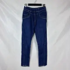 Item thumbnail for item a9a20d32-57f7-475b-9976-ed580901cb1b