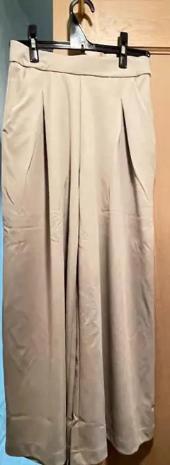 新品　未着　イージーパンツ　Mサイズ
