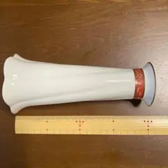 ホワイト陶器 フレア型花瓶 約25cm