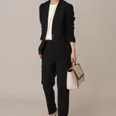 極美品 アンタイトル 現行 パンツスーツ上下 M 黒 ストレッチ ウォッシャブル