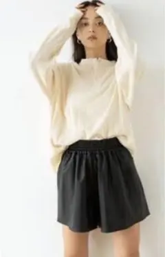 シールームリン エコレザーショートパンツ