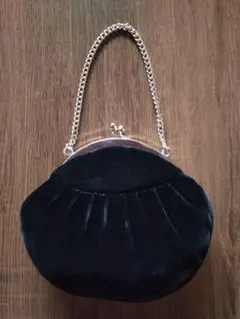 小さいがま口バッグ　ベルベット