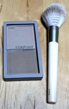 エチュードハウス コントゥアパウダー ブラシ