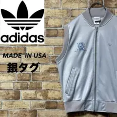 【オーバーサイズ／ビンテージ】 adidas 中綿ベスト 万国旗タグ　3XL adidas(アディダス) 80S~90S 万国旗タグ MADE IN MANYトラック