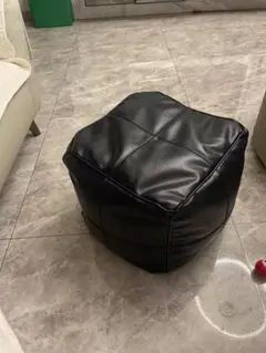 黒い合成皮革スツール
