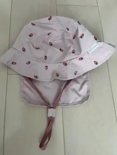 プティマイン 日除け付きハット イチゴ柄　52cm