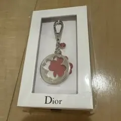 【非売品】Dior ノベルティ チャーム キーホルダー 未使用品 クローバー