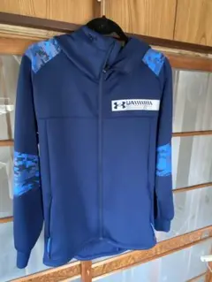 Under Armour ネイビー パーカー