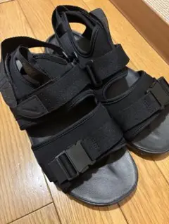 Nike ブラック サンダル　キャニオン