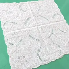 未使用　スワトウ　刺繍　29×29　ハンカチ 　汕頭刺繍　レース　白
