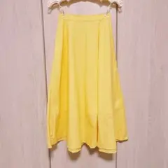 UNIQLO イエロー フレアロングスカート