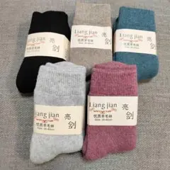 Item thumbnail for item 78d19efd-3f35-4891-bf1b-59e13d01553d