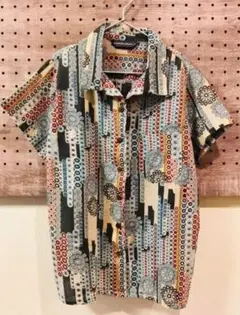 レトロ柄　半袖シャツ　マルチカラー