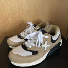 スニーカー 27cm TOKYO ベージュ白黒
