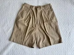 麻混ベージュ タック　ショートパンツ　 サイズ　M