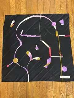 isabella couture ブラック 幾何学模様　スカーフ 85×85