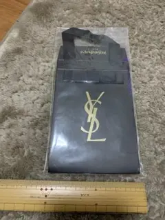 Yves Saint Laurent ギフトバッグ