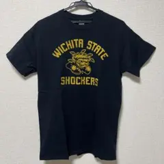 GILDAN WICHITA STATE SHOCKERS カレッジロゴTシャツ
