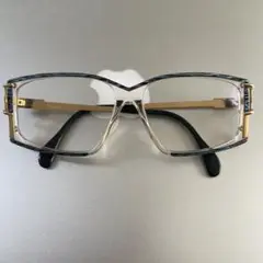 Item thumbnail for item 196802e6-7e71-4ce8-bdd8-7332999dc76f