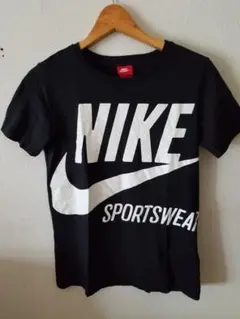 美。NIKEレディースビックロゴコットンTシャツ