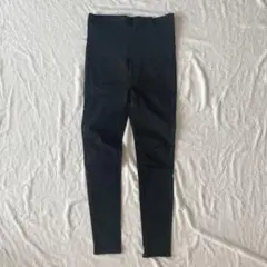 ユニクロ マタニティ スキニーデニム 黒 Mサイズ