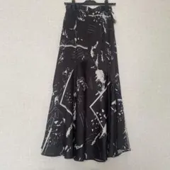 新品　ヤマダヤ　aga アートプリント ブラック ロングスカート 38