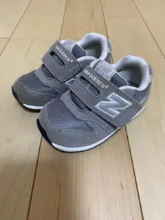 New Balance キッズシューズ グレー ベルト付き