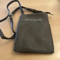 selva secreta ショルダーバッグ ダークブラウン