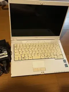 FMV ホワイトノートPC ACアダプター付き
